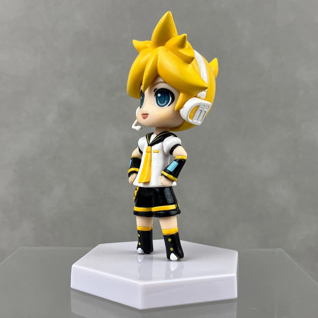 Hatsune Miku: Live Stage Producer Mini Display Figure  Kagamine Len