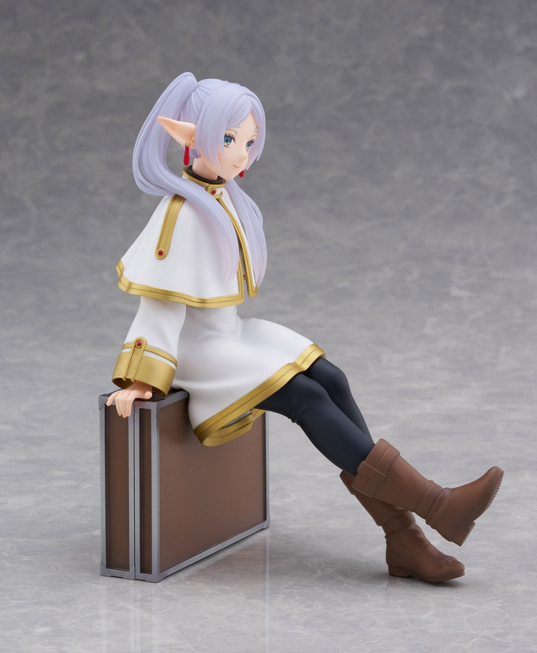 Frieren: Beyond Journey's End Desktop Cute Frieren (Trunk Case Ver.) Figure