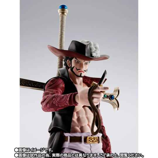 One Piece S.H.Figuarts Action Figure Dracule Mihawk Hawkeye