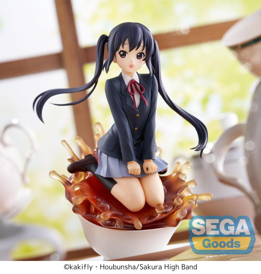 K-On! Luminasta Azusa Nakano Figure