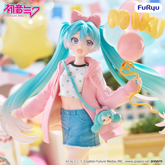 Vocaloid Muchute Hatsune Miku (Theme Park Date Ver.) Figure [Preorder]
