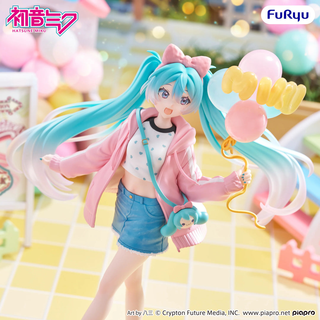 Vocaloid Muchute Hatsune Miku (Theme Park Date Ver.) Figure [Preorder]