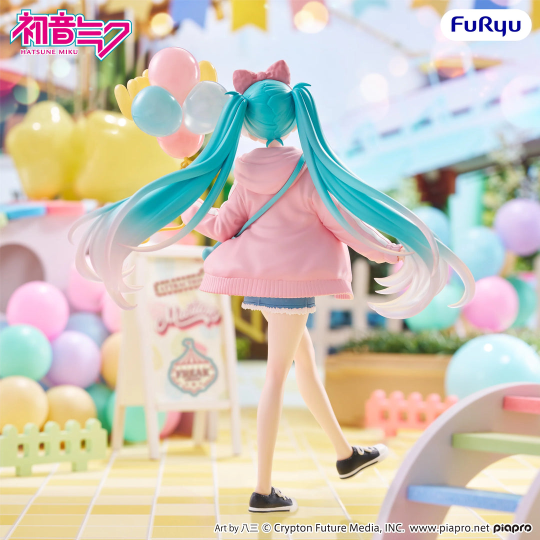 Vocaloid Muchute Hatsune Miku (Theme Park Date Ver.) Figure [Preorder]