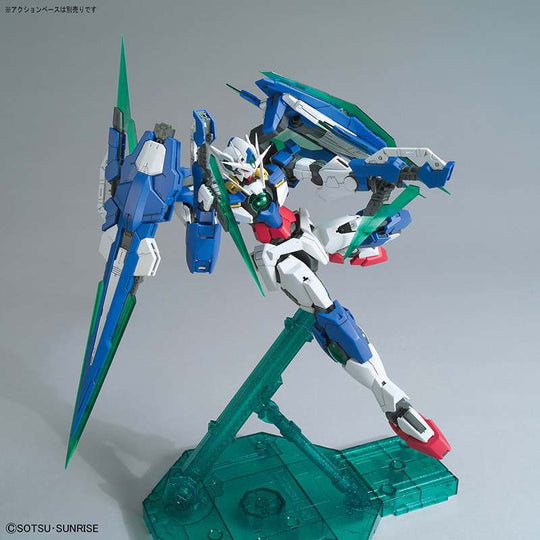 GUNDAM - MG 1/100 00 QAN(T) Full Saber - Model kit MIX FIG