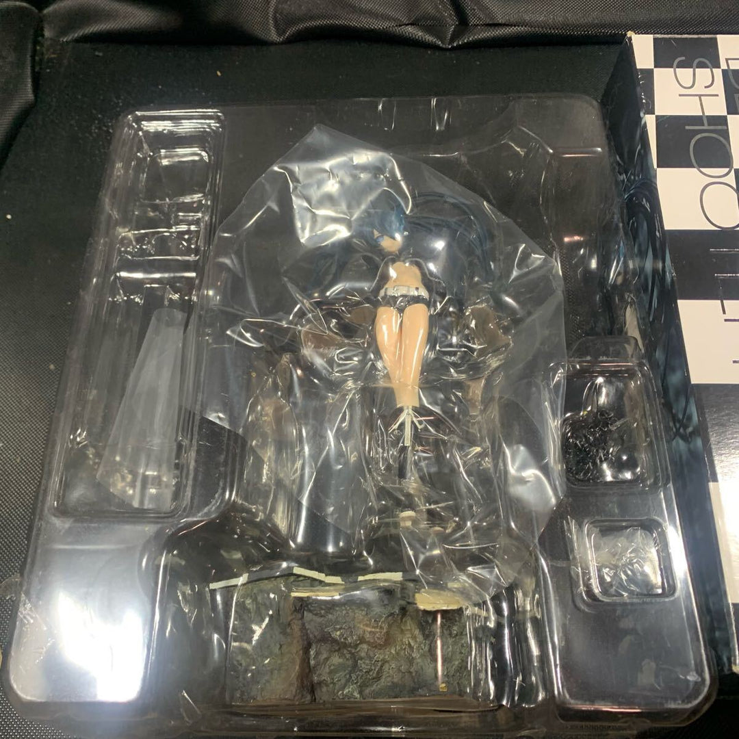 Black Rock Shooter -animation version- 1/8 scale figure (2nd Hand)